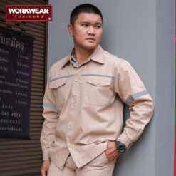 เสื้อช็อปแขนยาว ติดแถบสะท้อนแสง สีโอวัลติน